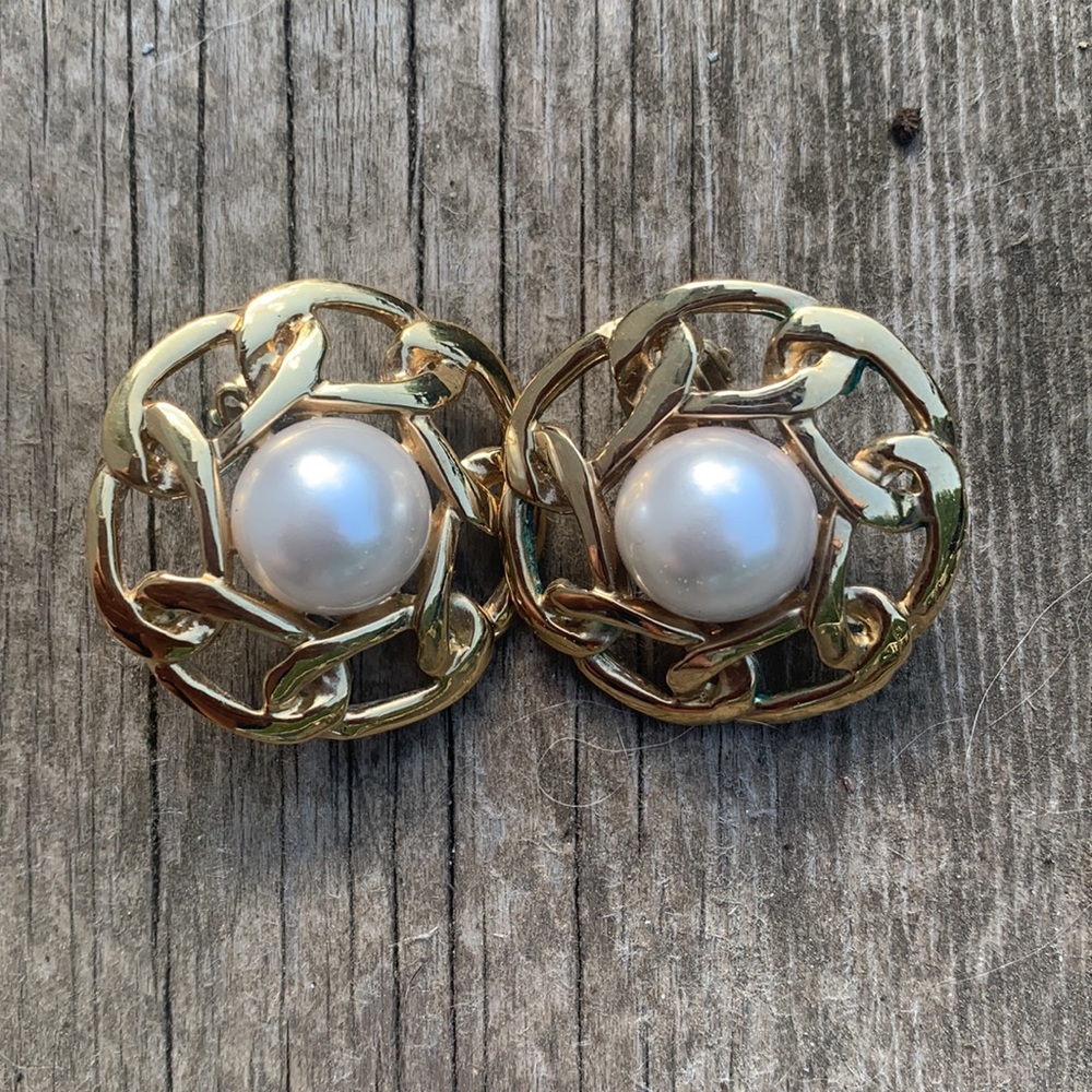 Vintage Butler Clip on Earrings